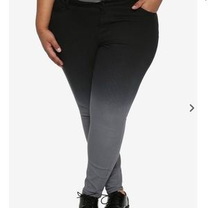 HT Denim Grey Ombre Low-Rise Skinny Jeans Plus Size